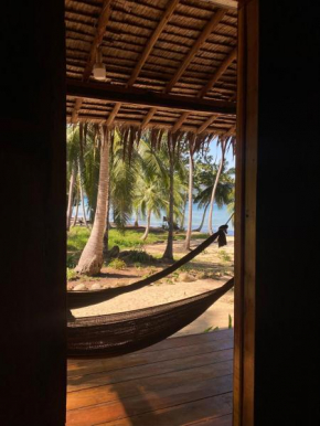 Lily's Beach Bungalows